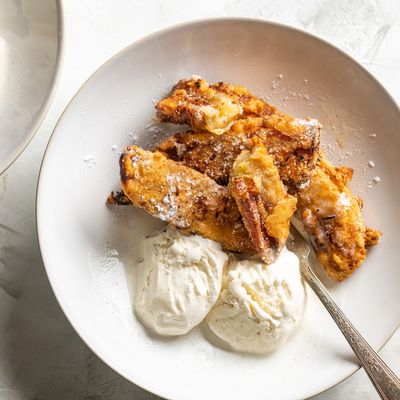 Fried Banana With Ice Cream