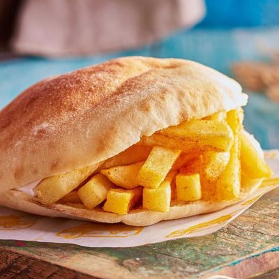 french fries and Mayonnaise Sandwich