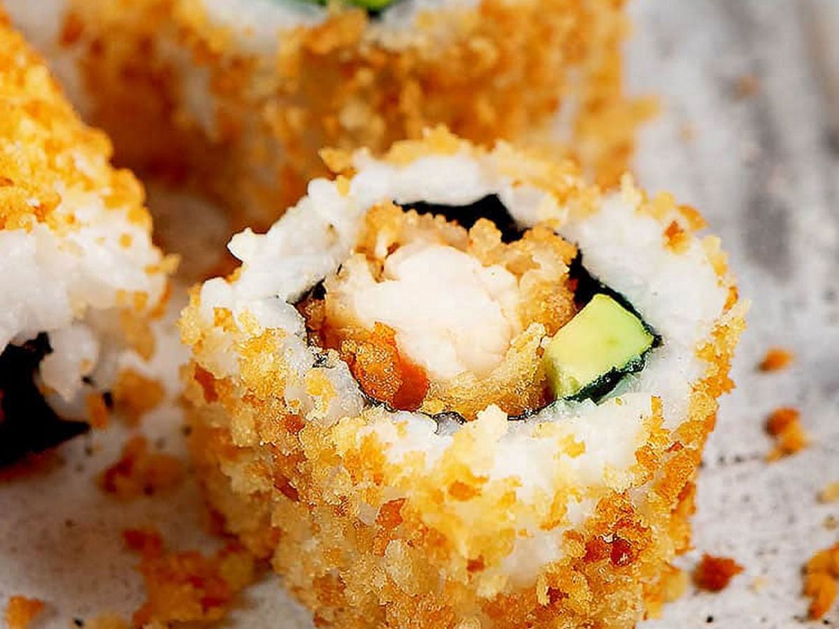Fried crunchy shrimp roll