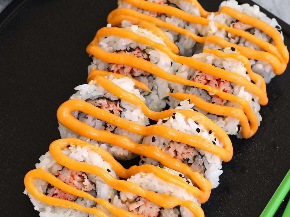 Fried hot crab roll