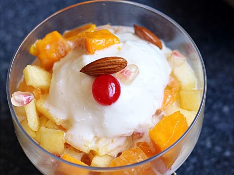Fruit Salad With Vanilla Ice Cream