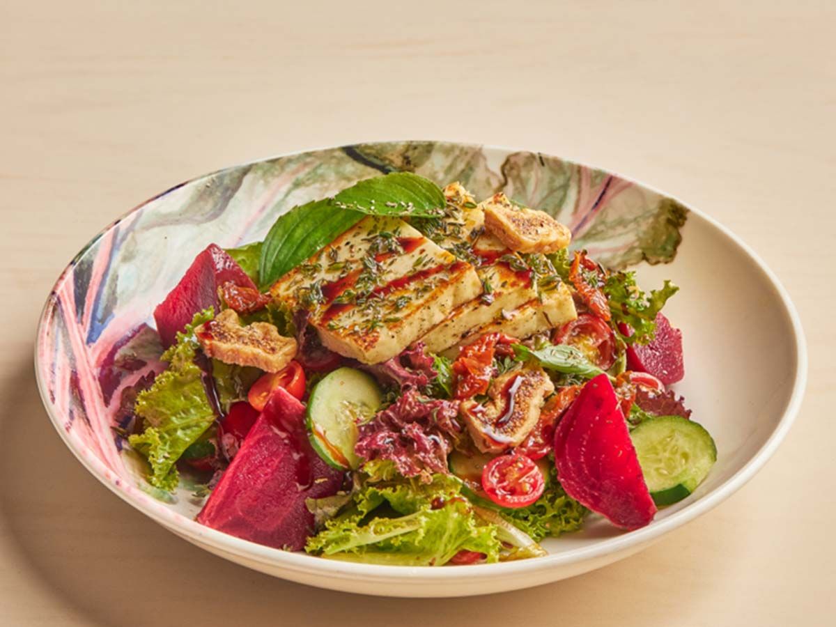 Grilled halloumi and hazelnut