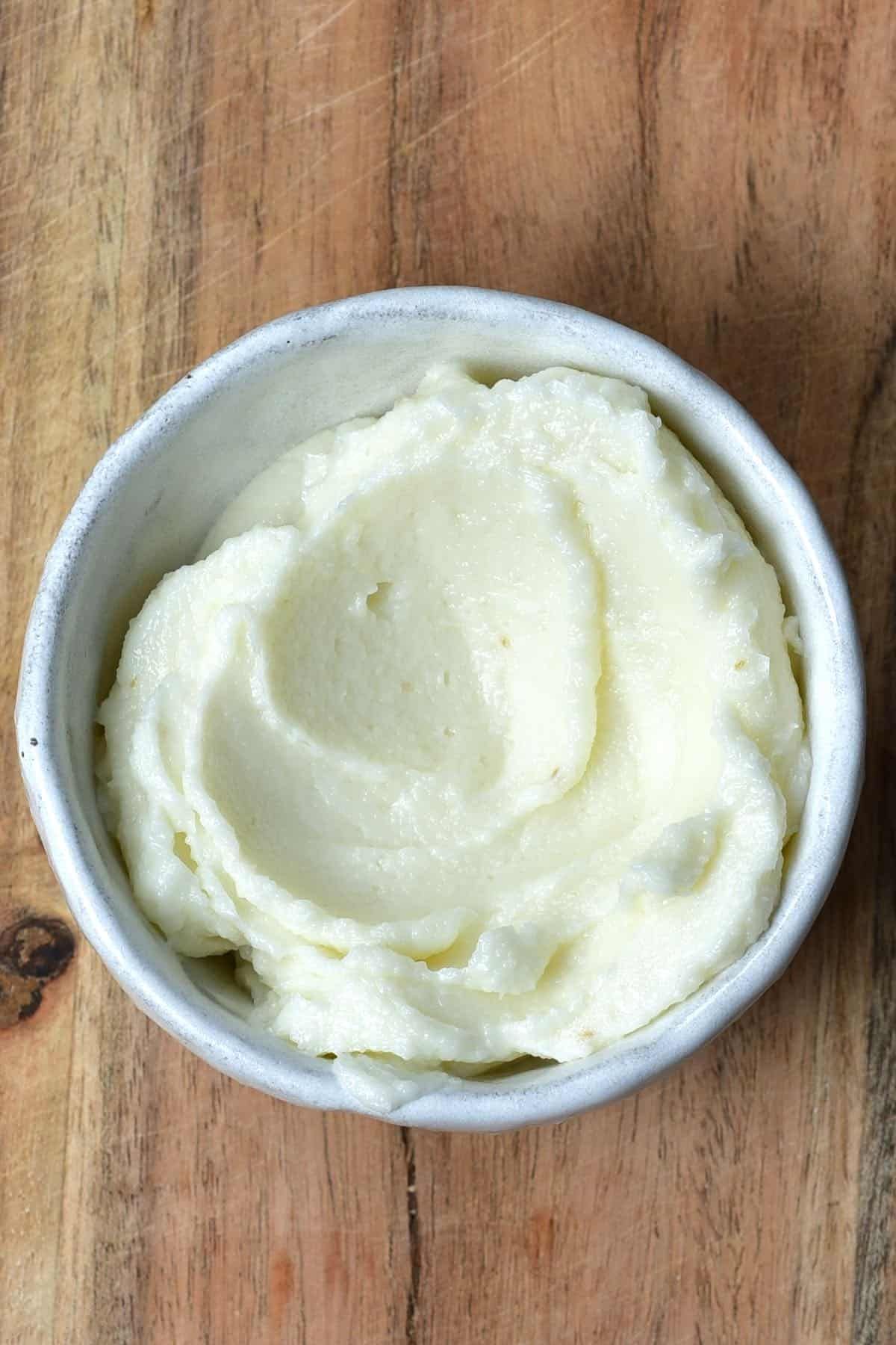Spicy Garlic dip Dish