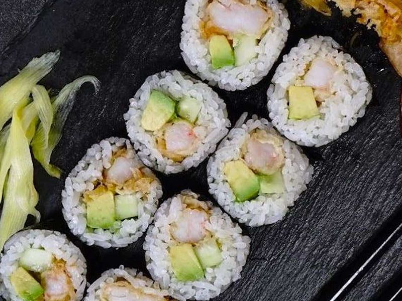 Ura Maki Godzilla Roll