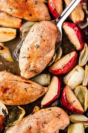 Grilled Chicken Breasts With Apple Platter