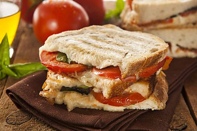 Tomato Cheese Sandwich