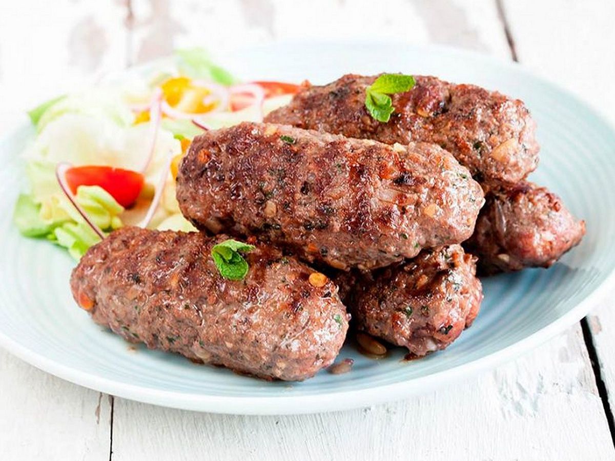 Quarter Kofta + Salads + Bread