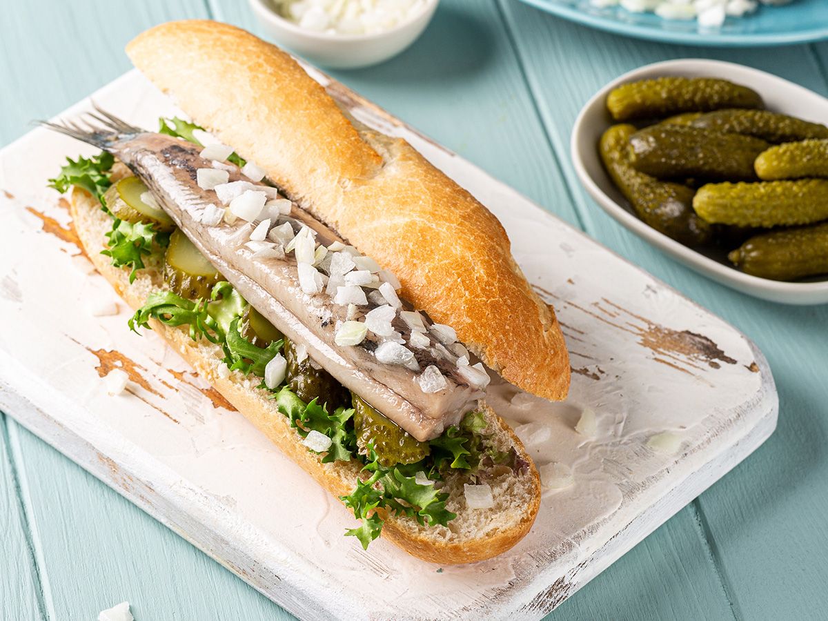 HERRING SANDWICH