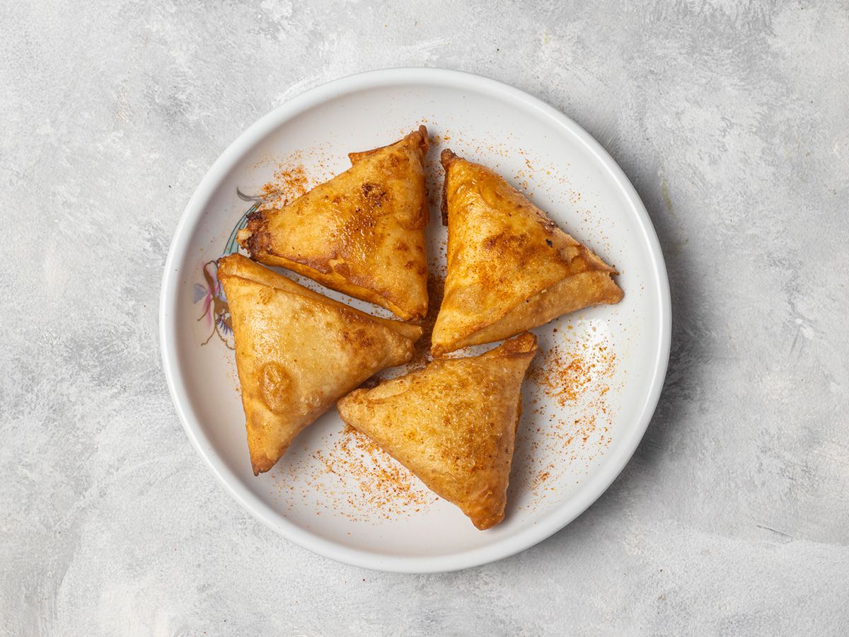 Cheese And Mint Sambousek 2 Pieces