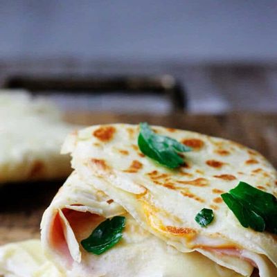 Mixed cheese crepe