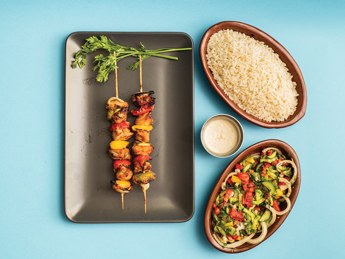 1/4 K Shish Tawook Salad With Rice or Tahini And Bread
