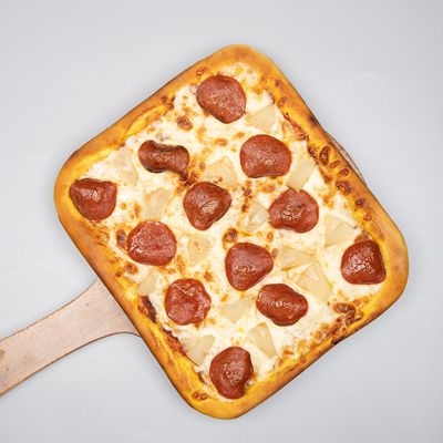 Italian Hawaii Pizza