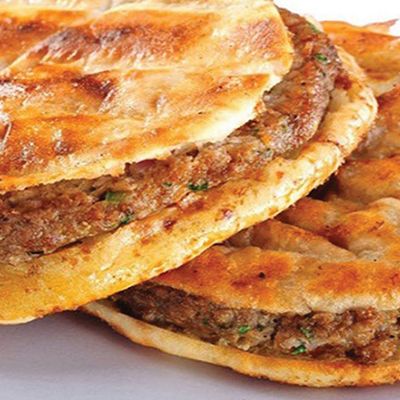 Large Kandouz Beef Hawawshi with Cheese
