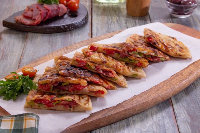 Ahlan Beek Hawawshi With Pastrami