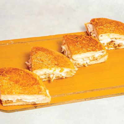 MARIA SHAWARMA CHICKEN MOZZARELLA MEAL