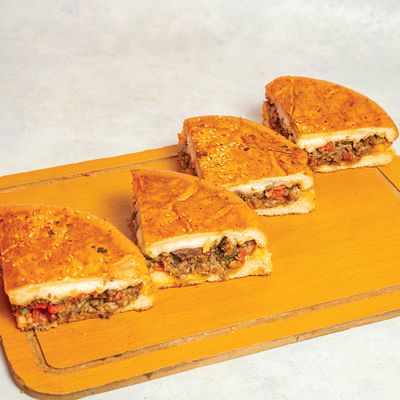 MARIA SHAWARMA MEAT MOZZARELLA MEAL