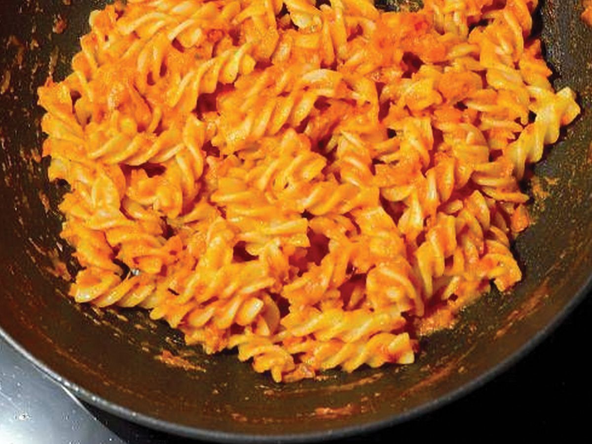 Pasta Halwani red sauce