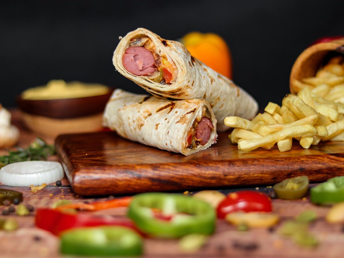 Hoopoe Rap Hot Dog Sandwich