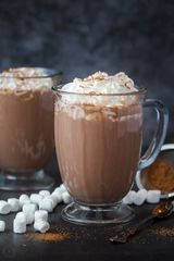 Oreo With Vanilla Ice Cream And Nuts Juice
