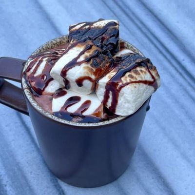 شوكولاتة ساخنة مع مارشميلو