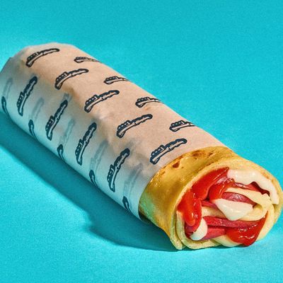 Hotdog crepe Roll
