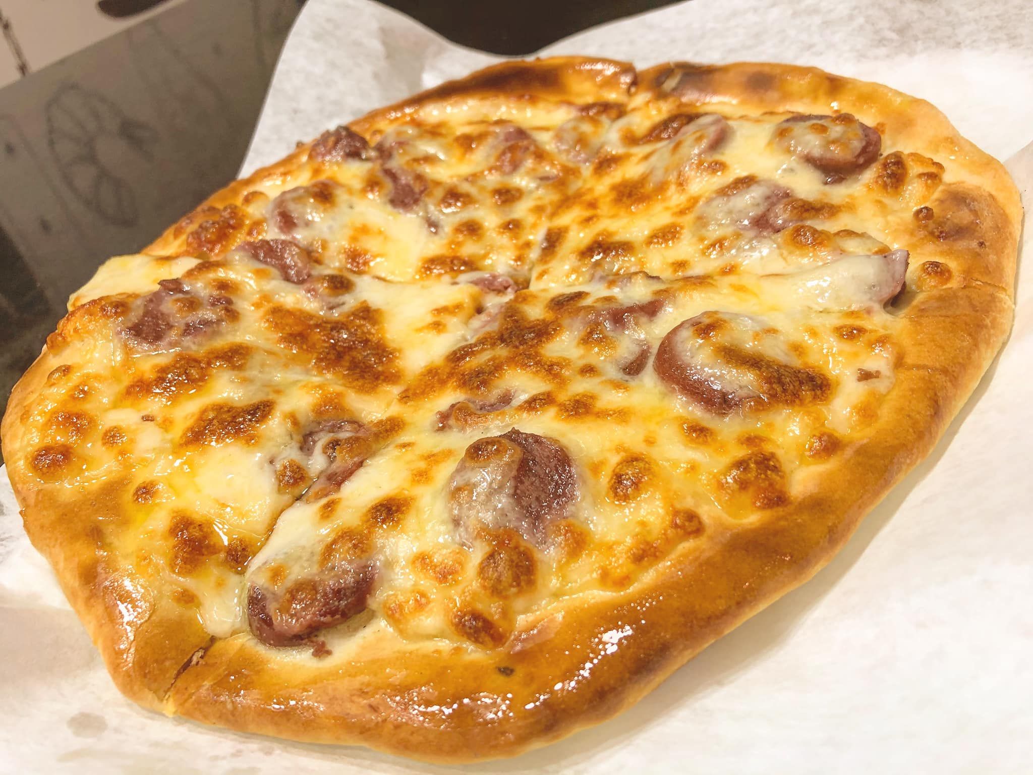 Hot Dog With Cheese Manoucheh