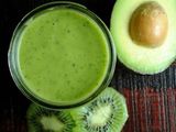 Avocado With Kiwi Juice