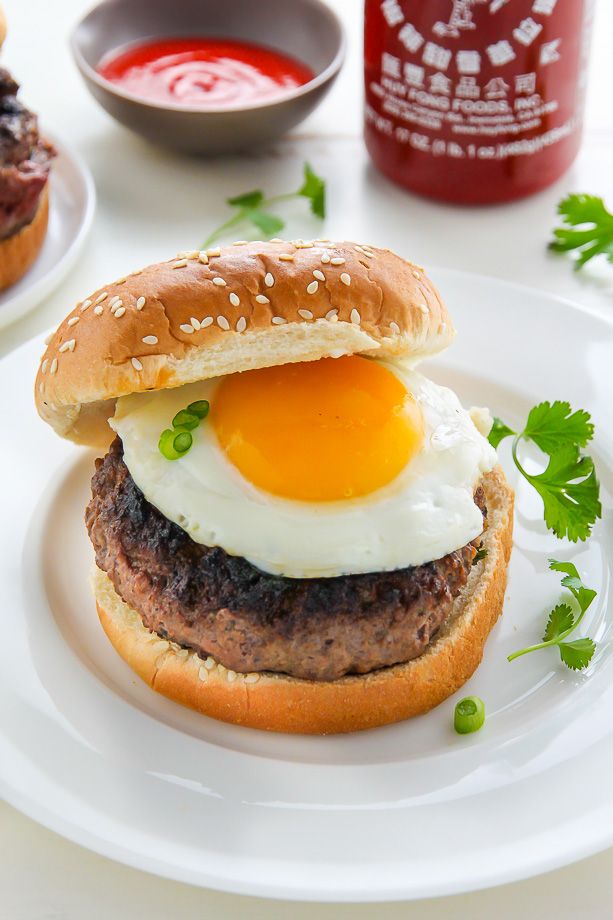 Pronto Beef Burger With Eggs Sandwich
