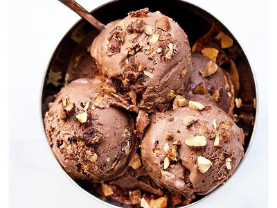 Ice Cream With Nuts - 3 Scoops