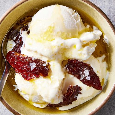 Dates with honey and ice cream