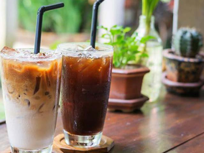 Large Iced Caffé Americano
