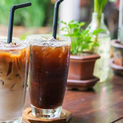 Large Iced Caffé Americano
