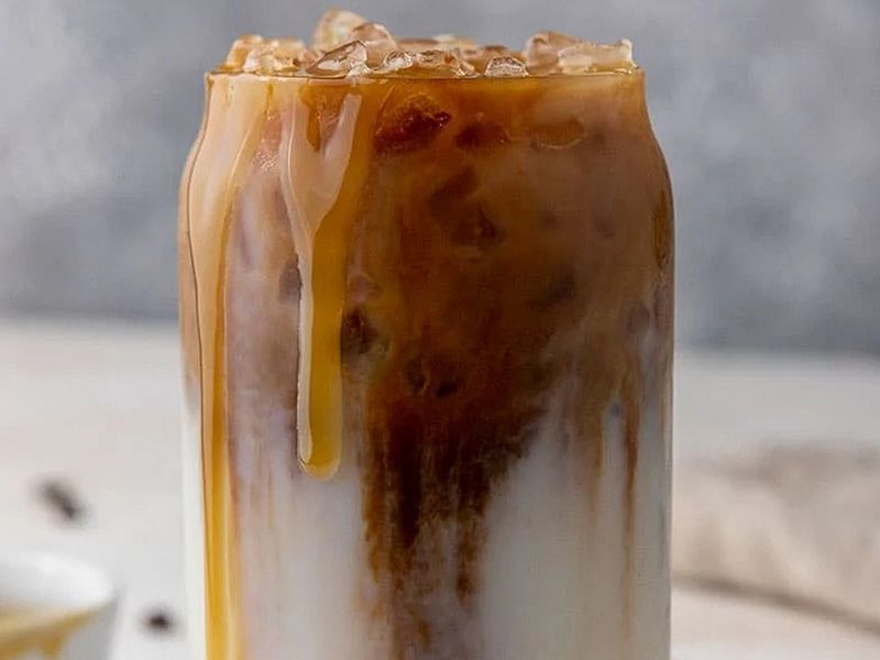 Iced Caramel Macchiato