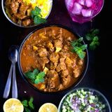 Beef With Indian Curry Sauce Platter