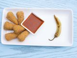 Fried Jalapeöos With Mix Cheese spicy