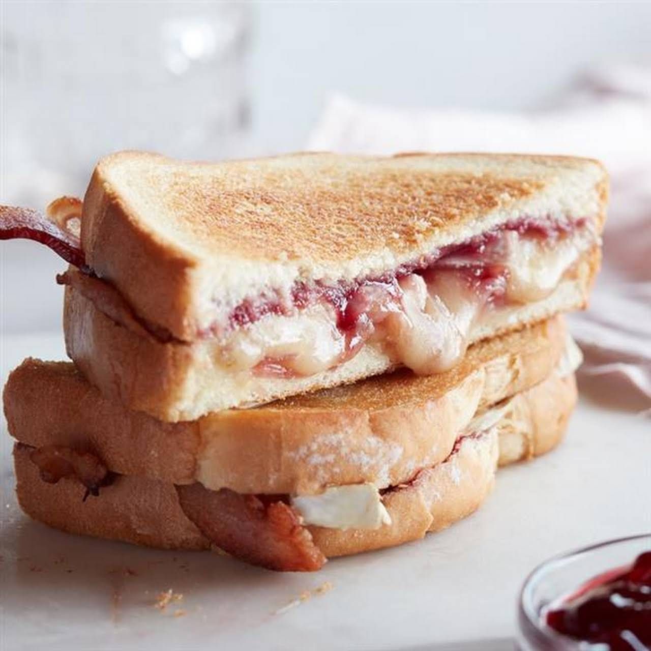 Jam With Qeshta Sandwich