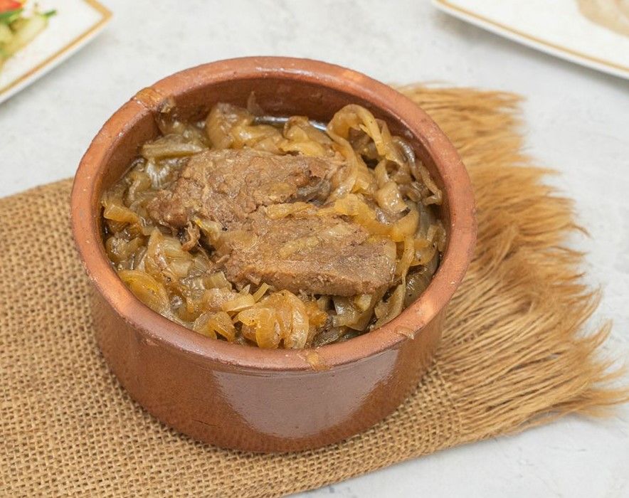Small Meat And Onion Casserole
