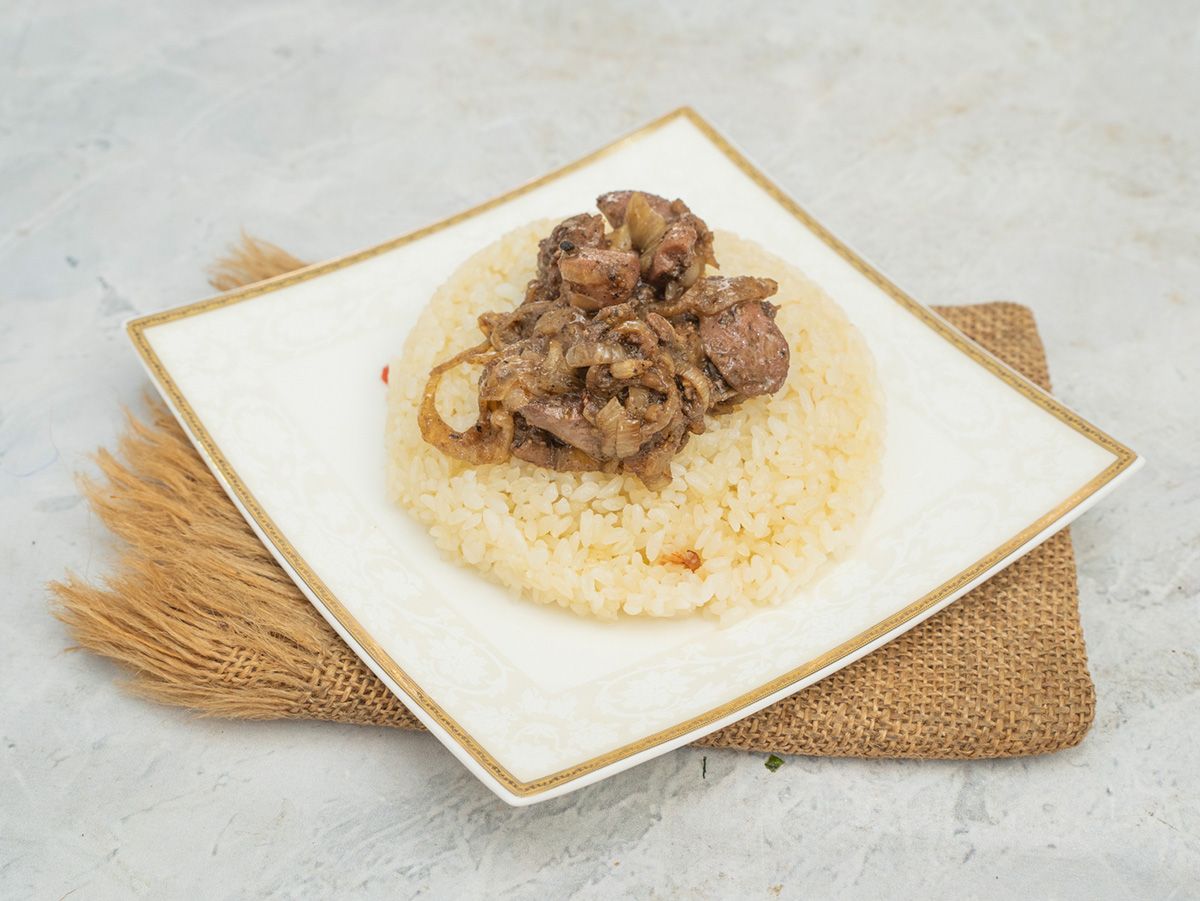 Rice with mixture of liver and giblets