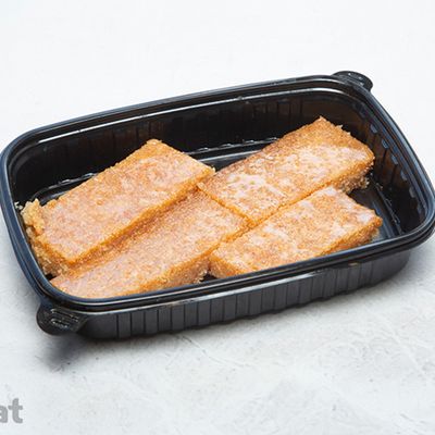 plain oriental Desserts Box