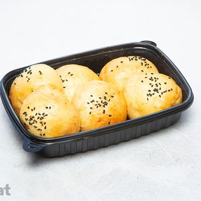 Qeshta with baramili Cheese Box