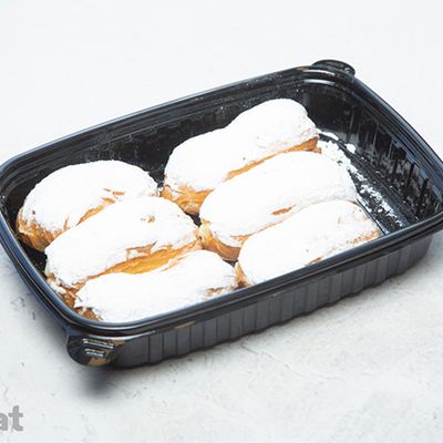 Mini Eclair Box with Sugar