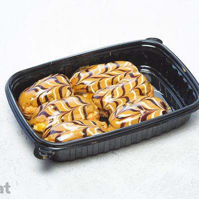 Mini Eclair Box with Lotus