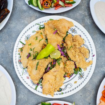 1/4 kilo of fried fish fillet