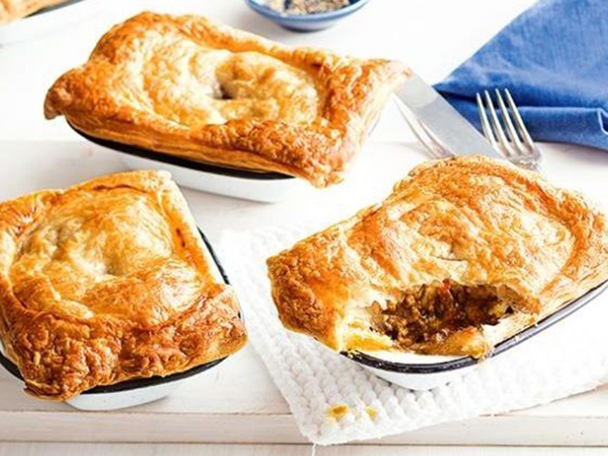 King Shahd Meat Pie