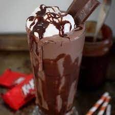 Kitkat Chocolate Milkshake