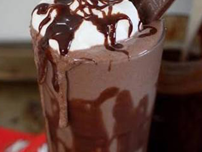 Kitkat Chocolate Shake