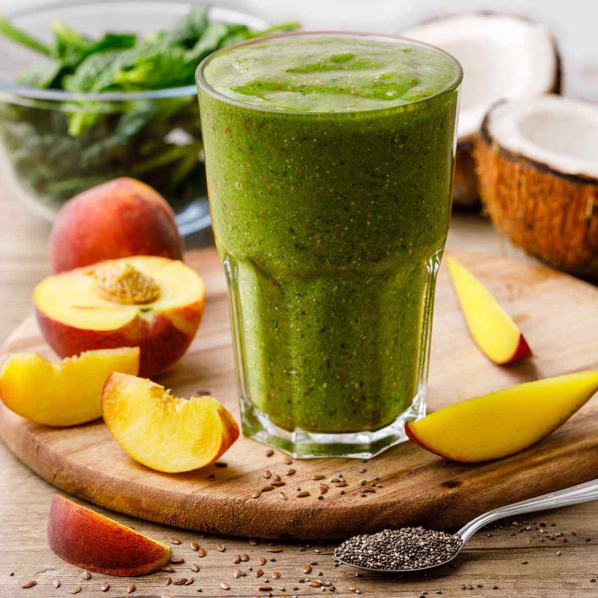 Mix kiwi peach smoothie