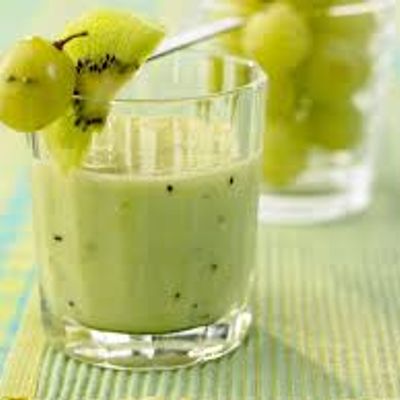 Kiwi Grape Cocktail