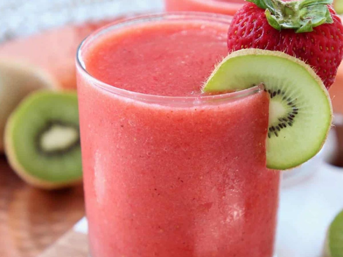 Kiwi strawberry Juice