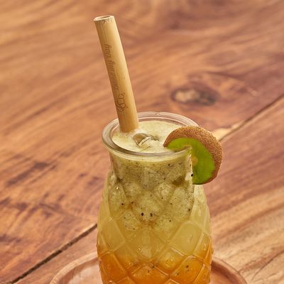 Kiwi with Mango juice